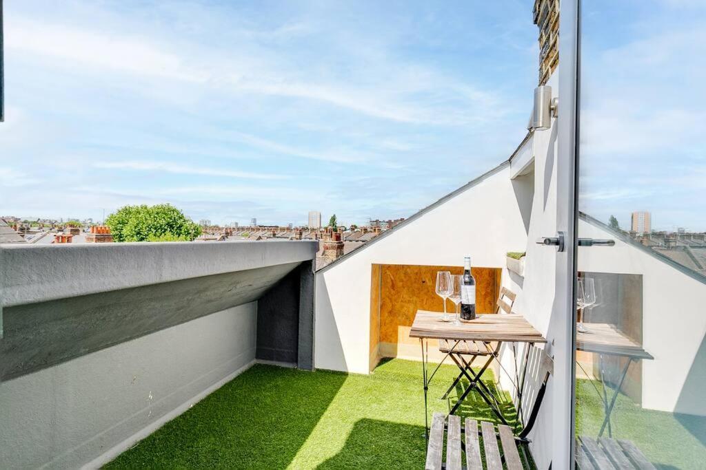 لندن Modern 1 Bedroom Flat In Battersea المظهر الخارجي الصورة